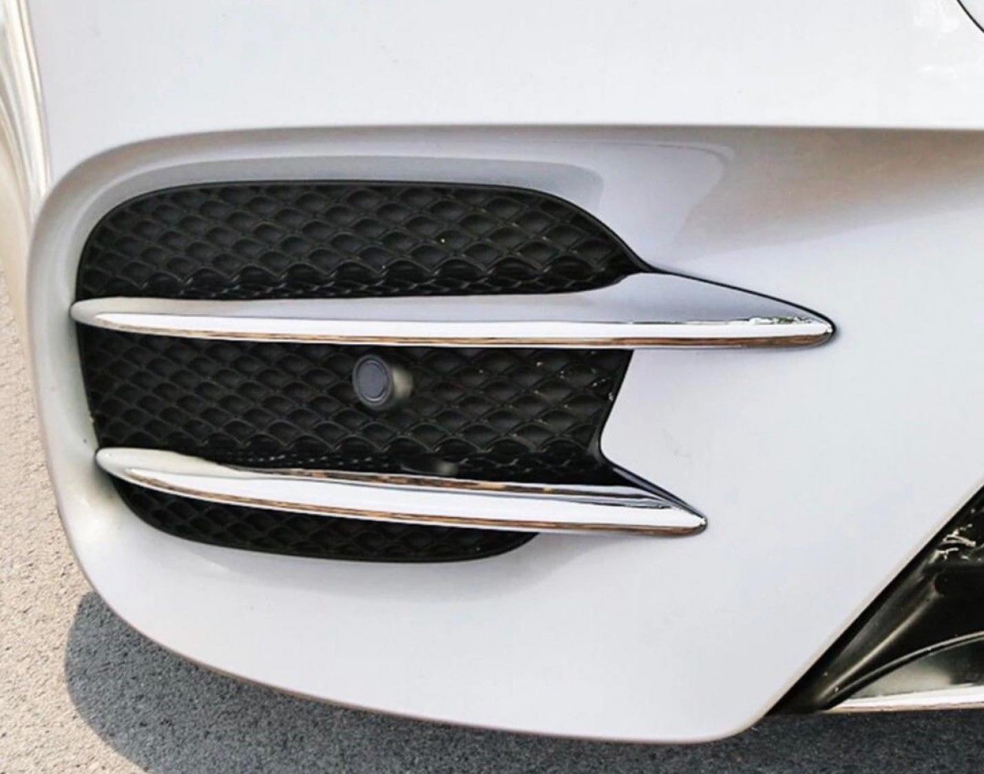 Rechts Nebelscheinwerfer Nebelleuchte Abdeckung Blende Rahmen Für Mercedes W211